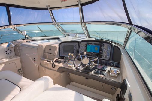 Sea Ray 390 Sundancer image