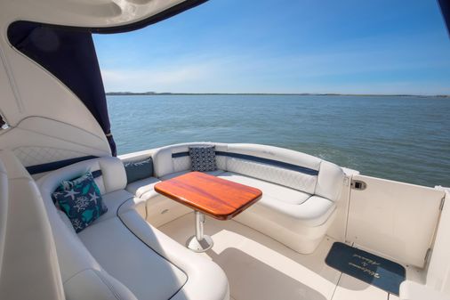 Sea Ray 390 Sundancer image