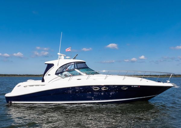 Sea Ray 390 Sundancer image