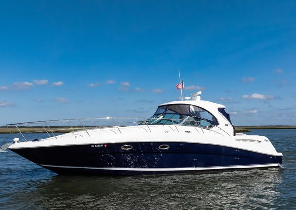 Sea Ray 390 Sundancer image