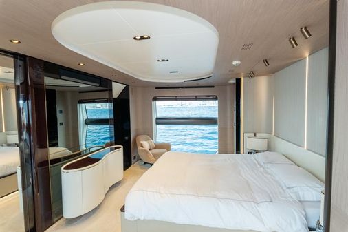 Azimut Grande 27metre image