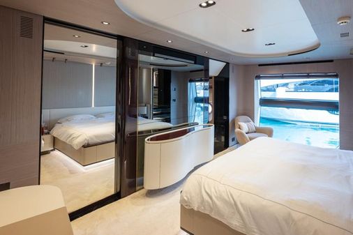 Azimut Grande 27metre image