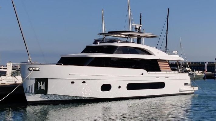 Azimut Magellano 25 - main image