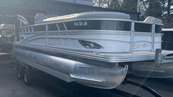 Silver Wave 230 Island L