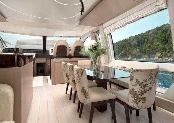 Azimut 72 Flybridge image