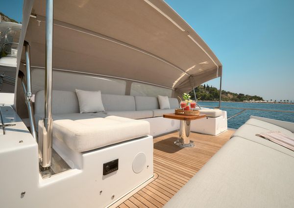 Azimut 72 Flybridge image