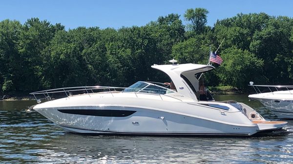 Sea Ray 370 Sundancer