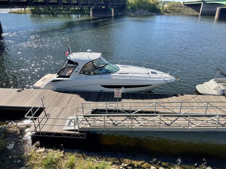 Sea Ray 370 Sundancer image