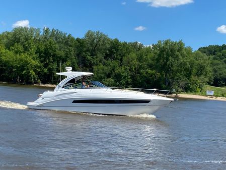 Sea Ray 370 Sundancer image