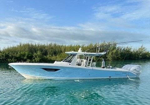 Pursuit 428 Sport