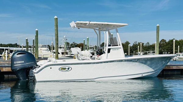 Sea Hunt 211 Ultra 