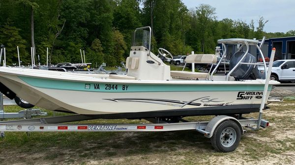 Carolina Skiff JVX 18 