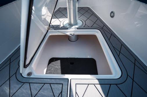 Nor-Tech 390 Sport Center Console image