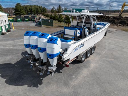 Nor-Tech 390 Sport Center Console image