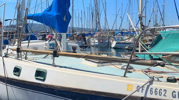 Yorktown 39 ft. Sloop