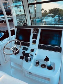 Boston Whaler 320 Outrage image