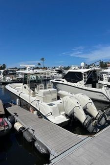 Boston Whaler 320 Outrage image