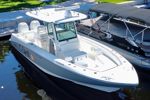 Boston Whaler 320 Outrage image