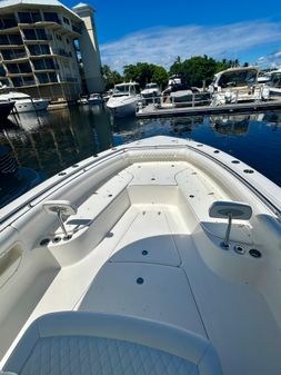 Boston Whaler 320 Outrage image