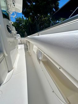 Boston Whaler 320 Outrage image