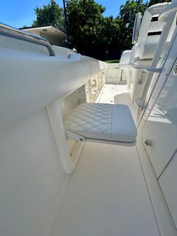 Boston Whaler 320 Outrage image