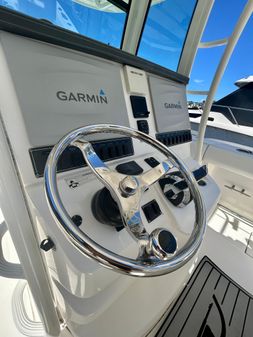 Boston Whaler 320 Outrage image