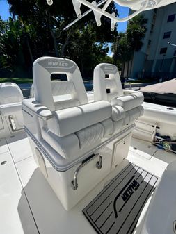 Boston Whaler 320 Outrage image