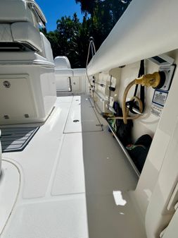 Boston Whaler 320 Outrage image