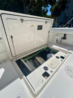 Boston Whaler 320 Outrage image