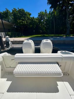 Boston Whaler 320 Outrage image