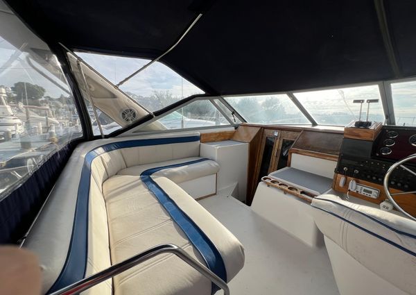 Bayliner 3250-CONQUEST image