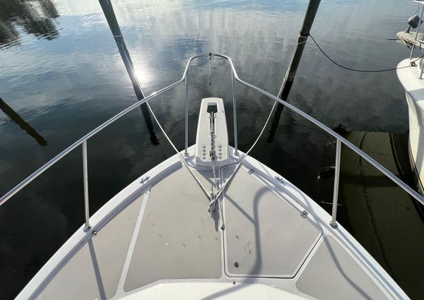 Bayliner 3250-CONQUEST image