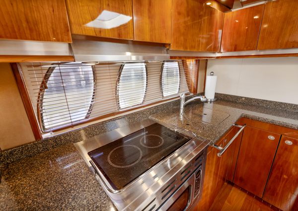 Sea Ray 480 Sundancer image