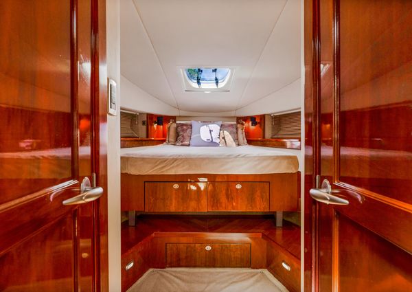 Sea Ray 480 Sundancer image