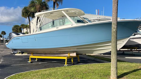 Cobia 330 Dual Console 