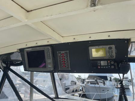 Luhrs 340 image