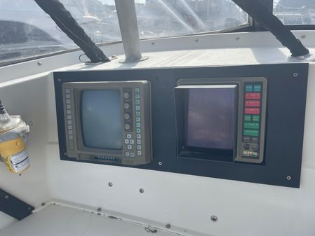 Luhrs 340 image