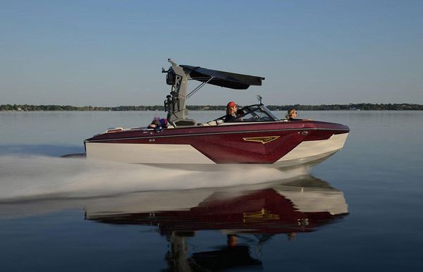 2025 Nautique Super Air Nautique S21