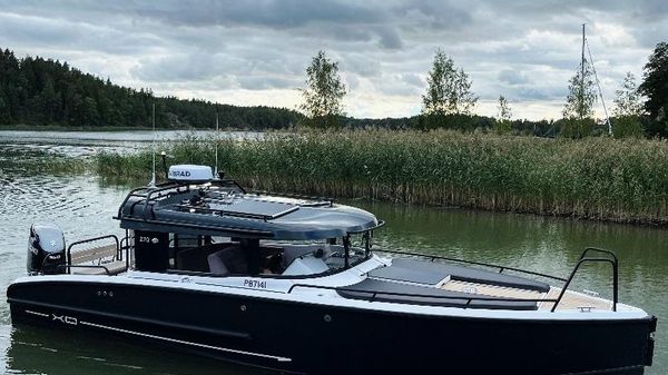 XO Boats 270 RS Front Cabin