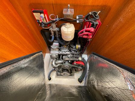 Hunter 356 image