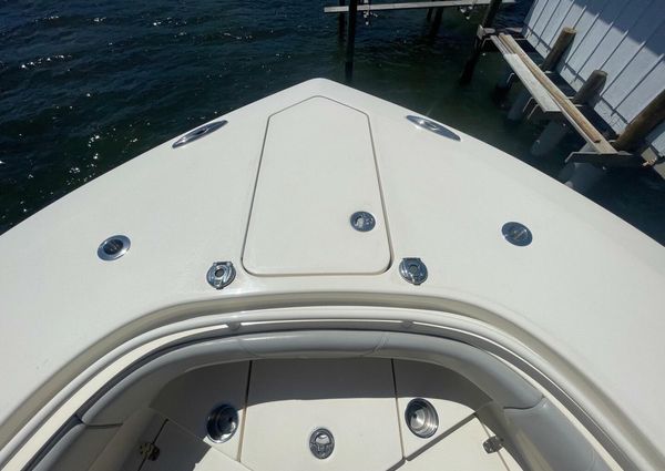 Scout 355 LXF Center Console image