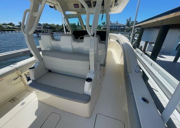 Scout 355 LXF Center Console image