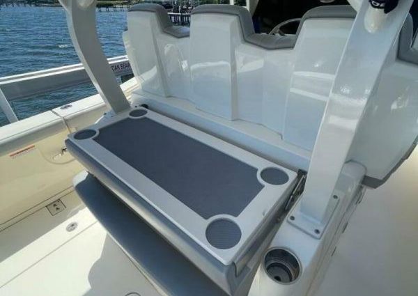 Scout 355 LXF Center Console image