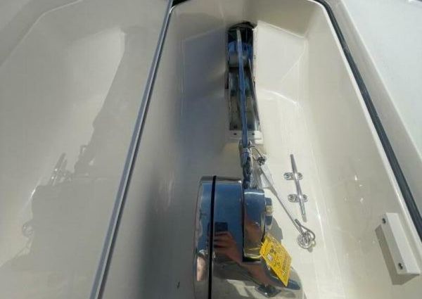 Scout 355 LXF Center Console image