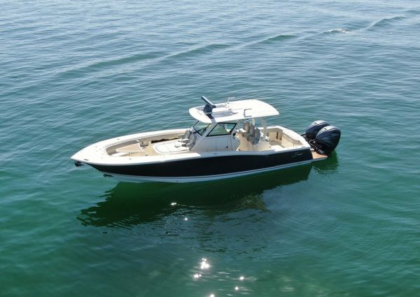 Scout 355 LXF Center Console image