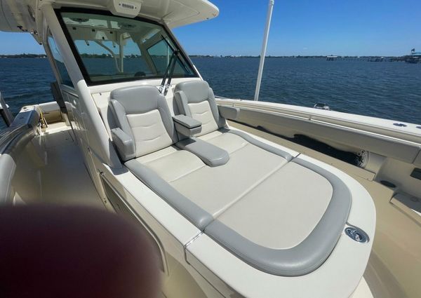 Scout 355 LXF Center Console image