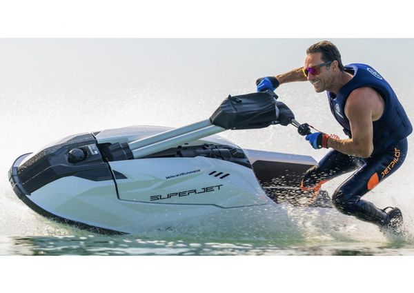 Yamaha-waverunner SUPERJET image