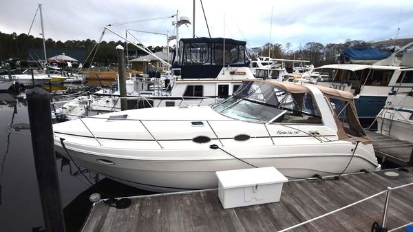 Rinker 342 Fiesta Vee 