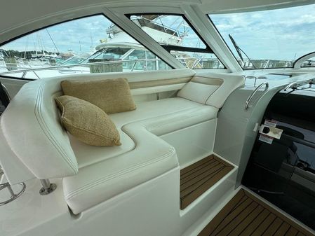 Sea Ray 470 Sundancer image