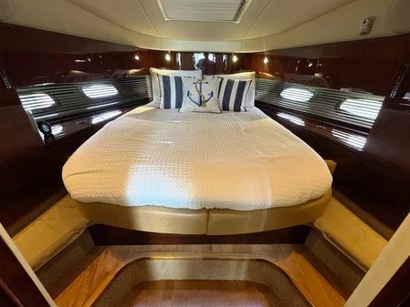 Sea Ray 470 Sundancer image